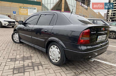 Седан Opel Astra 2007 в Києві