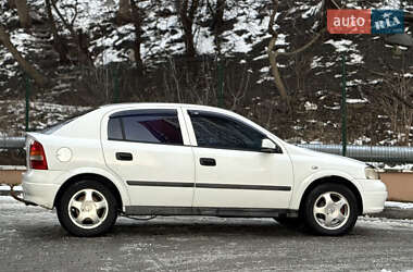 Хэтчбек Opel Astra 2001 в Львове