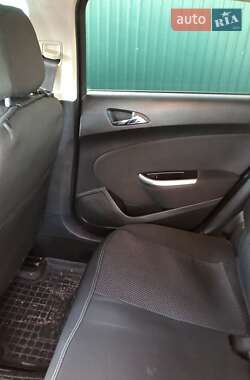Універсал Opel Astra 2011 в Літині