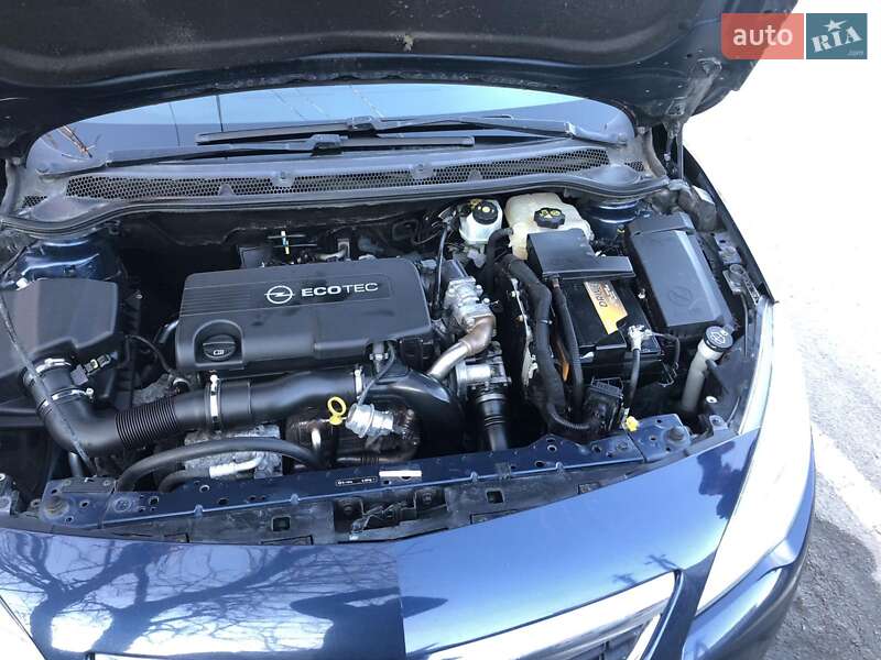 Універсал Opel Astra 2011 в Літині