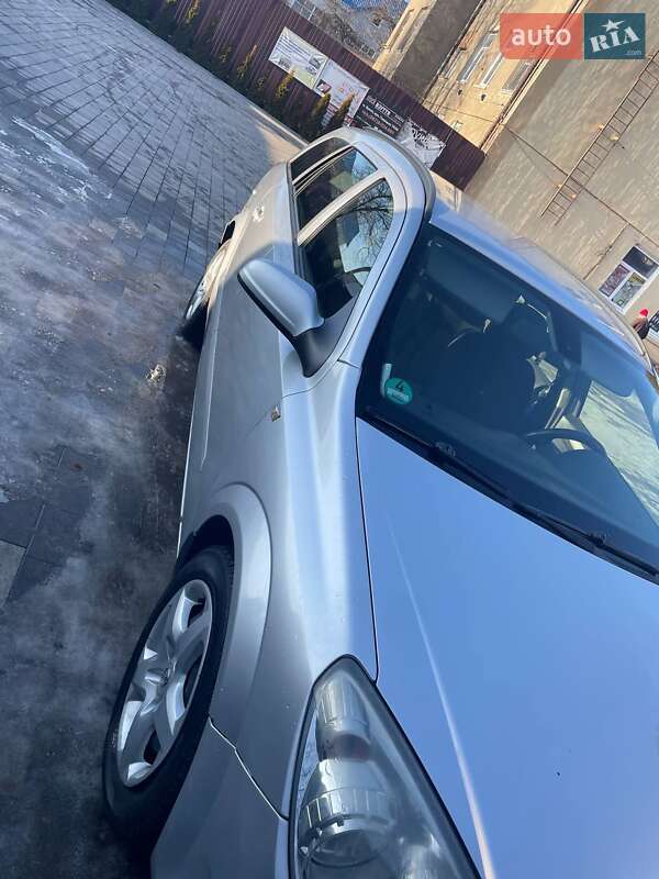 Універсал Opel Astra 2008 в Бучачі