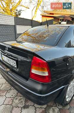 Седан Opel Astra 2008 в Львове