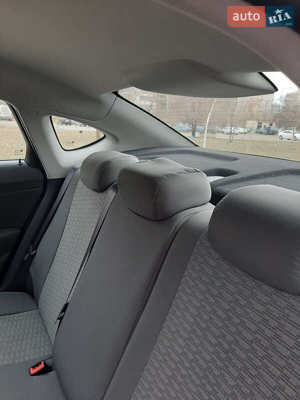 Седан Opel Astra 2019 в Запоріжжі