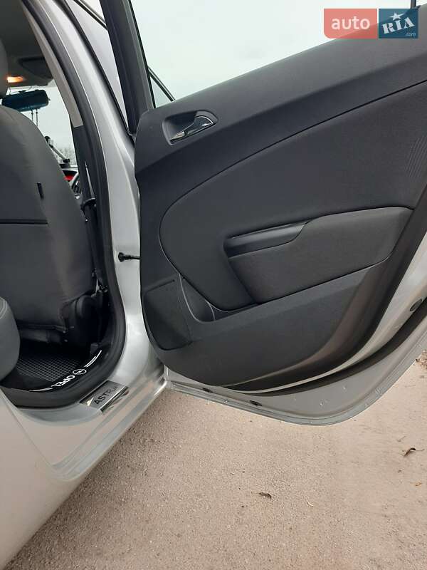 Седан Opel Astra 2019 в Запоріжжі