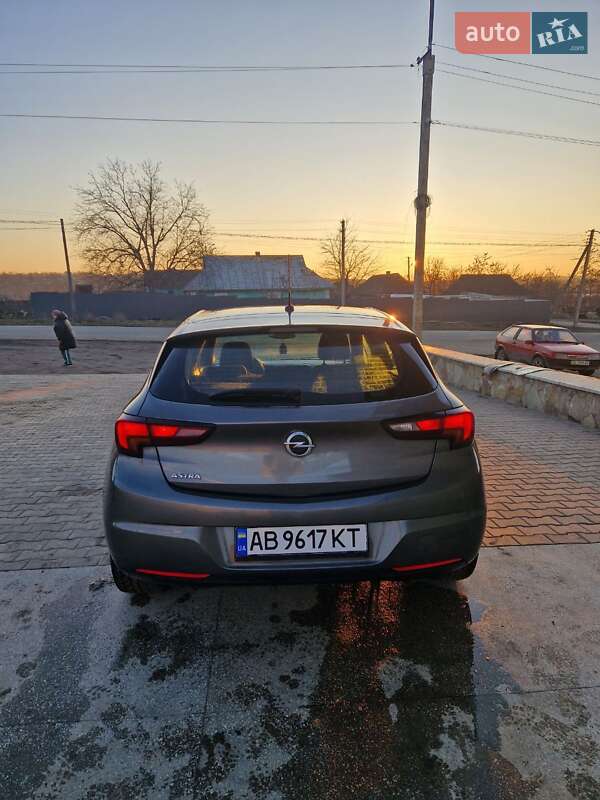 Хэтчбек Opel Astra 2019 в Черновцах