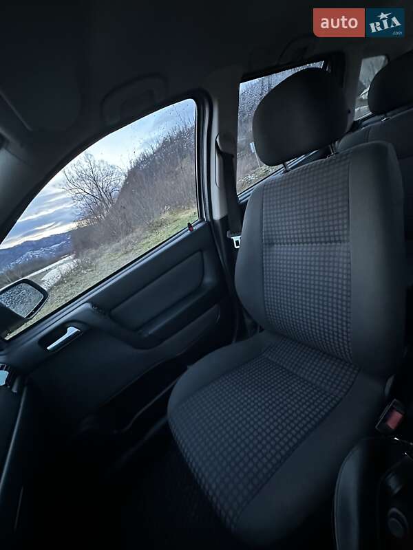 Универсал Opel Astra 2003 в Кутах фото 13 Универсал Opel Astra 2003 в Кутах