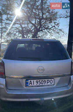 Универсал Opel Astra 2008 в Володарке