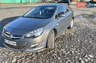 Універсал Opel Astra 2012 в Луцьку