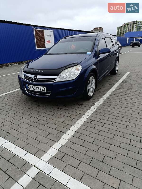 Універсал Opel Astra 2009 в Калуші