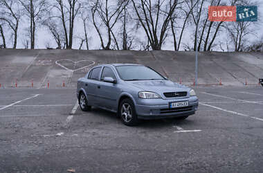 Седан Opel Astra 2003 в Києві