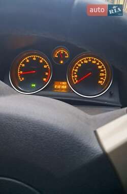 Универсал Opel Astra 2008 в 