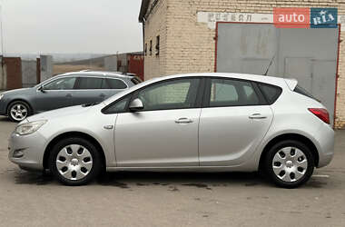 Хетчбек Opel Astra 2011 в Рівному