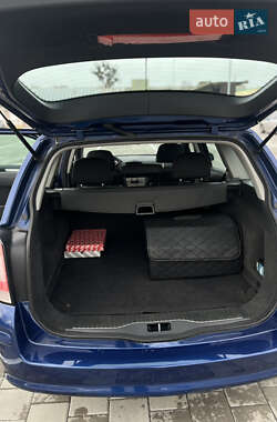 Универсал Opel Astra 2008 в 