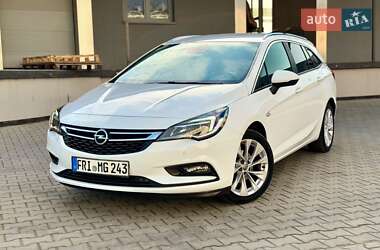 Універсал Opel Astra 2016 в Києві