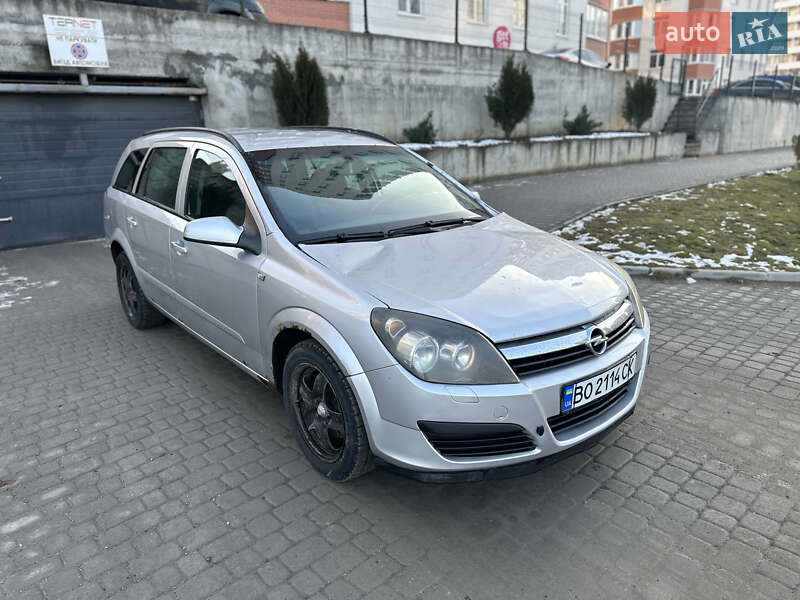 Універсал Opel Astra 2006 в Тернополі