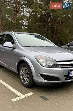 Універсал Opel Astra 2010 в Києві