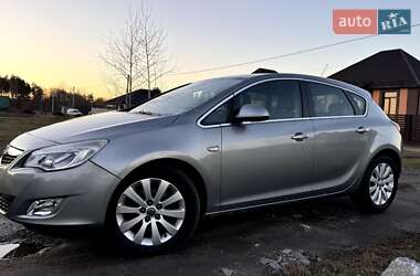 Хетчбек Opel Astra 2010 в Житомирі