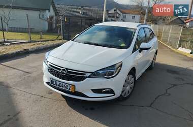 Универсал Opel Astra 2018 в Залещиках