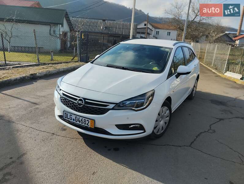 Универсал Opel Astra 2018 в 