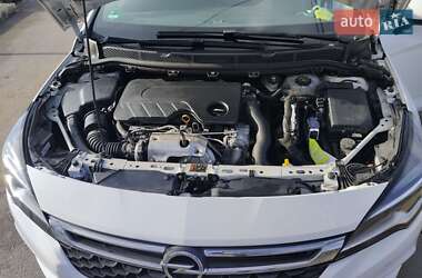 Универсал Opel Astra 2018 в 