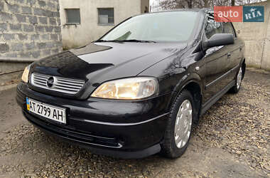 Седан Opel Astra 2006 в Івано-Франківську