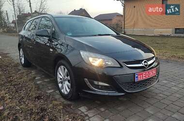 Універсал Opel Astra 2013 в Луцьку