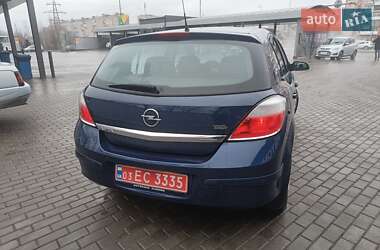 Хэтчбек Opel Astra 2005 в Александрие