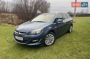 Універсал Opel Astra 2014 в Луцьку