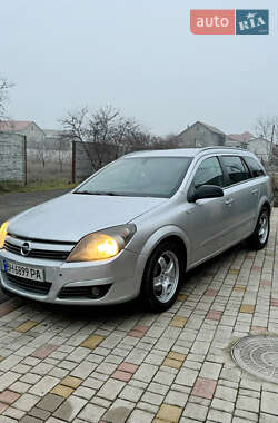 Універсал Opel Astra 2005 в Одесі