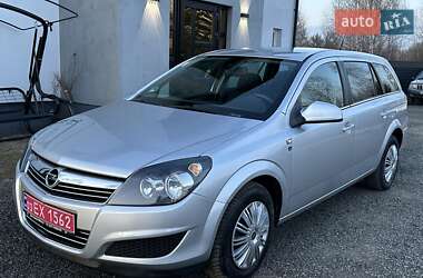 Универсал Opel Astra 2010 в Камне-Каширском