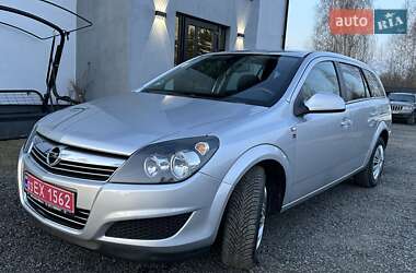 Універсал Opel Astra 2010 в 