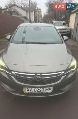 Хетчбек Opel Astra 2016 в Києві