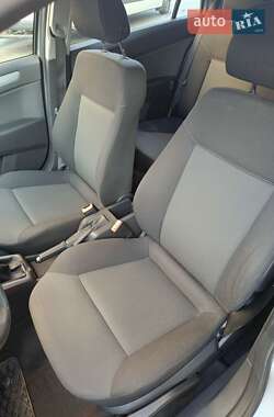 Универсал Opel Astra 2006 в 