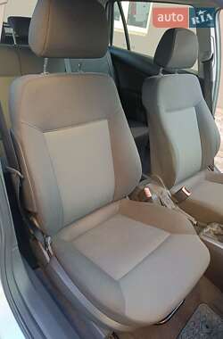Универсал Opel Astra 2006 в 