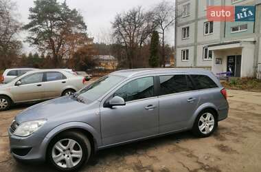 Універсал Opel Astra 2010 в Ніжині