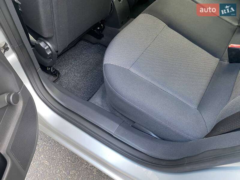 Универсал Opel Astra 2009 в Полтаве