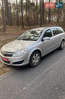 Универсал Opel Astra 2009 в 