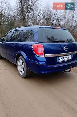 Універсал Opel Astra 2005 в Коростені