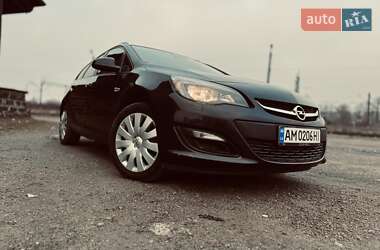 Універсал Opel Astra 2014 в Бердичеві