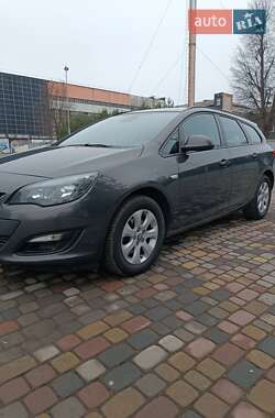 Универсал Opel Astra 2015 в Луцке