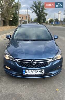 Универсал Opel Astra 2016 в 