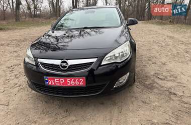 Хетчбек Opel Astra 2010 в Полтаві