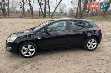 Хетчбек Opel Astra 2010 в Полтаві