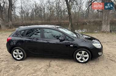 Хетчбек Opel Astra 2010 в Полтаві