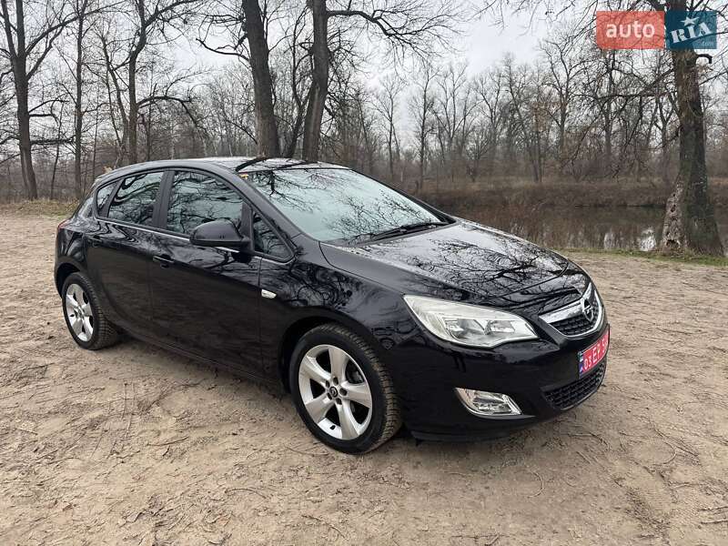 Хетчбек Opel Astra 2010 в Полтаві