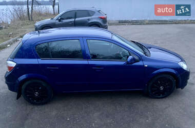 Хэтчбек Opel Astra 2005 в Бердичеве