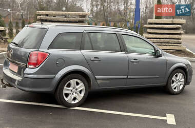 Универсал Opel Astra 2006 в 