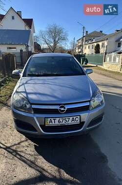 Хэтчбек Opel Astra 2006 в Надворной