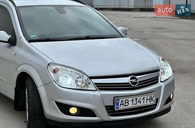 Універсал Opel Astra 2009 в Вінниці