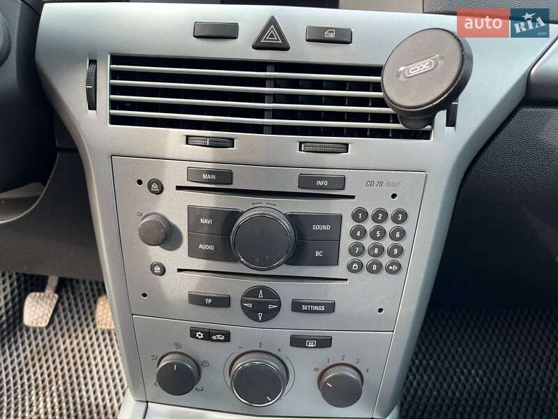 Универсал Opel Astra 2009 в Южноукраинске